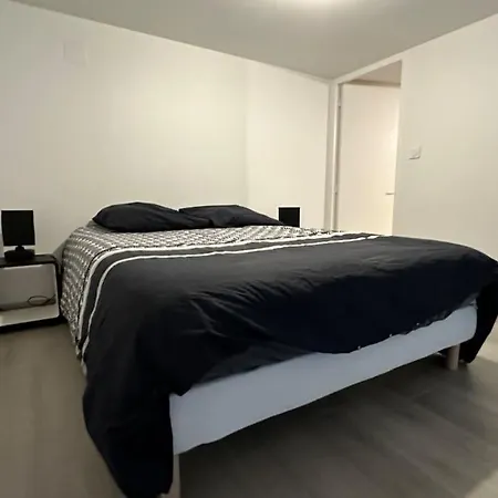 Le 58 - Loft Robespierre Apartment *